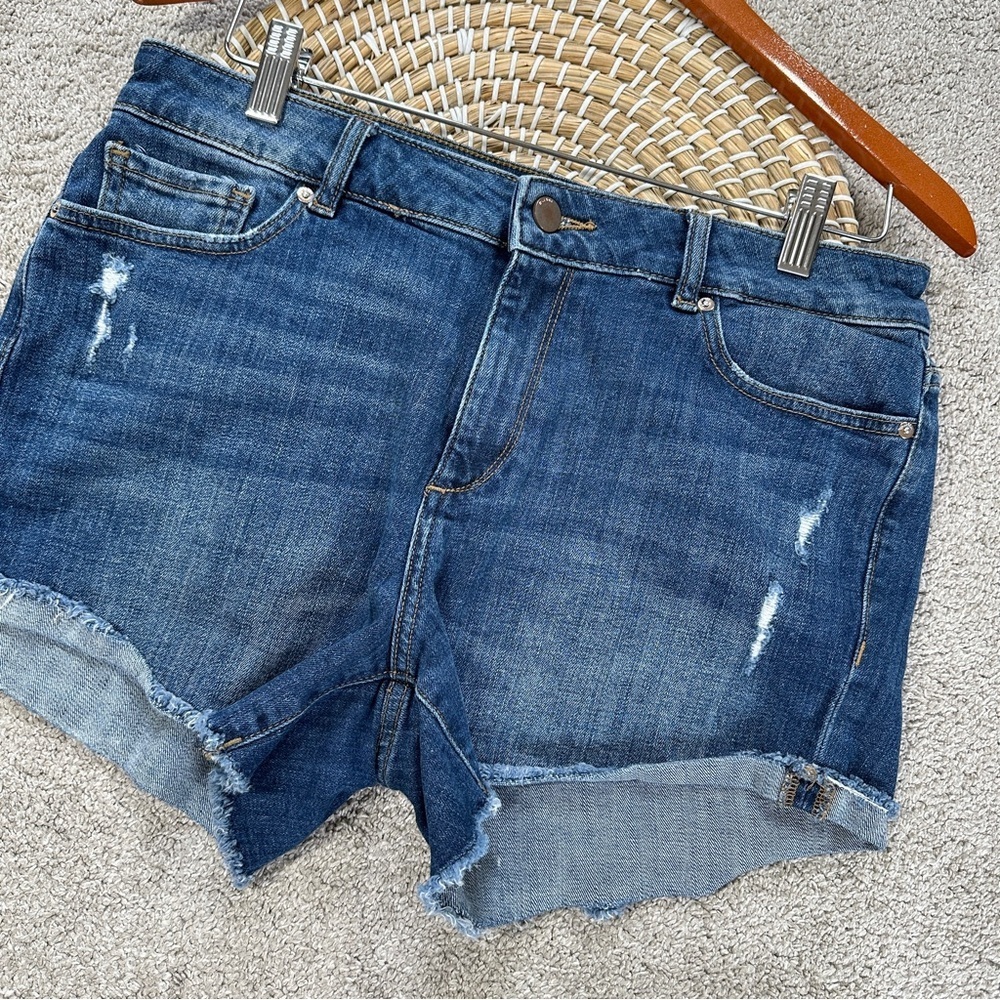 DL1961 Women’s Karlie Boyfriend Denim Shorts 3” Mid Rise in Bluegrass Size 29 - Picture 5 of 15